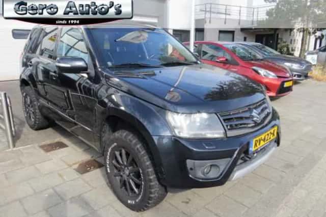 Suzuki Grand Vitara (2013) thumbnail 5