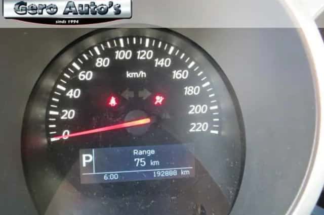 Suzuki Grand Vitara (2013) thumbnail 6