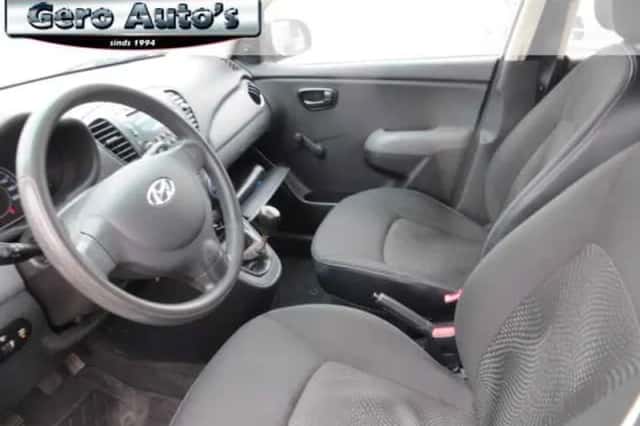 Hyundai i10 (2012) thumbnail 2