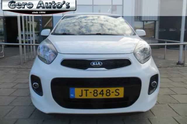 Kia Picanto (2016) thumbnail 3