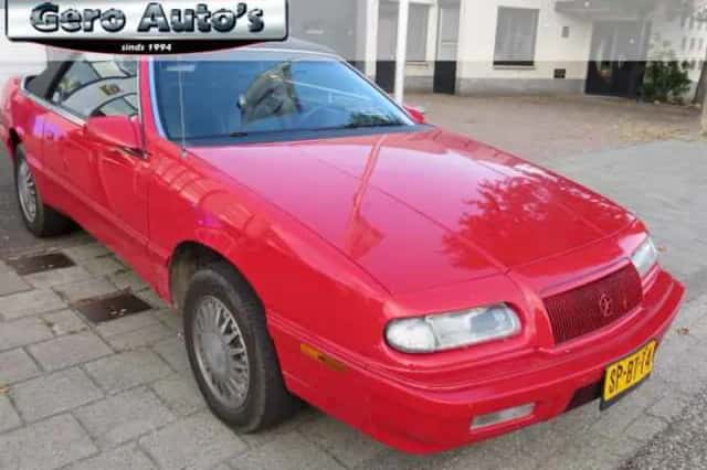 Chrysler LeBaron (1995) thumbnail 5