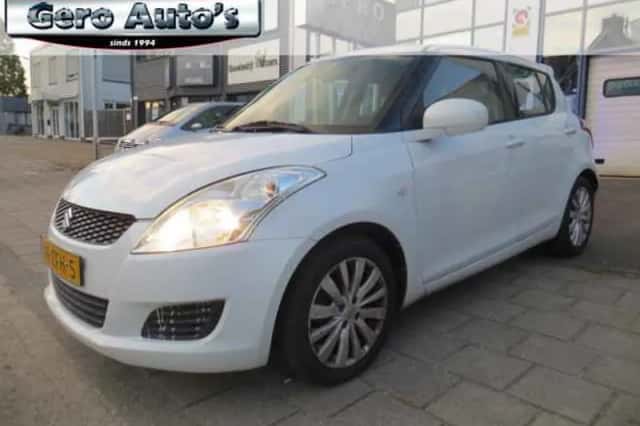 Suzuki Swift (2012) thumbnail 1
