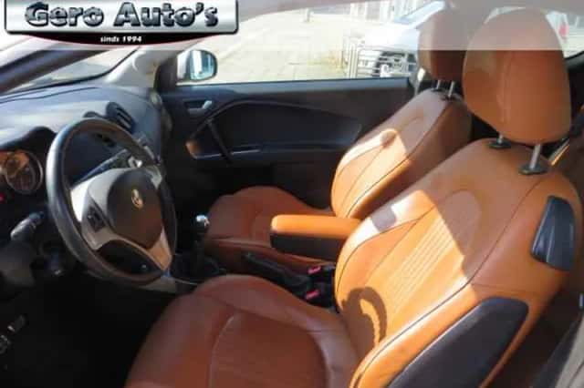 Alfa Romeo MiTo (2014) thumbnail 2