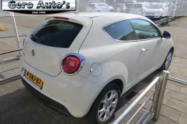 Alfa Romeo MiTo (2014) thumbnail 3
