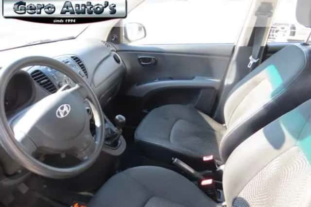 Hyundai i10 (2013) thumbnail 2