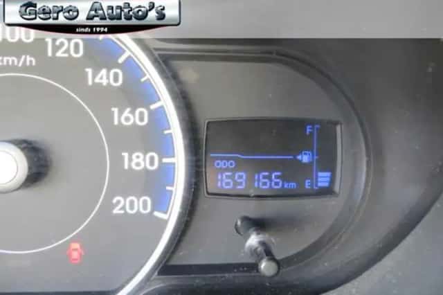 Hyundai i10 (2013) thumbnail 4