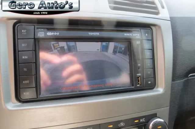 Toyota Avensis (2011) thumbnail 5