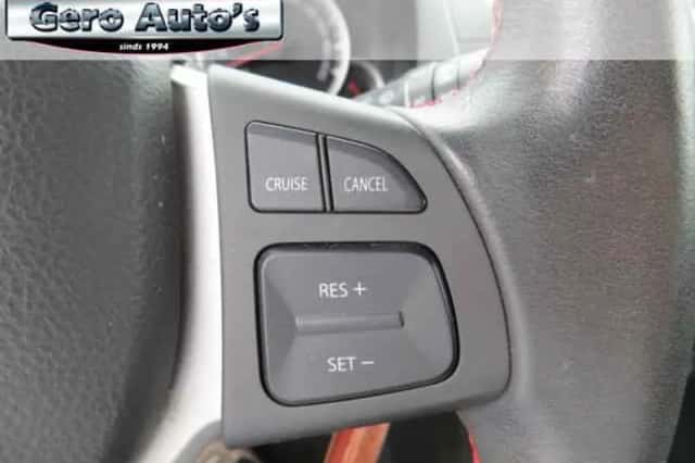 Suzuki Swift (2014) thumbnail 4