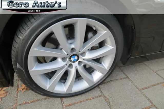 BMW 5-Serie (2014) thumbnail 2