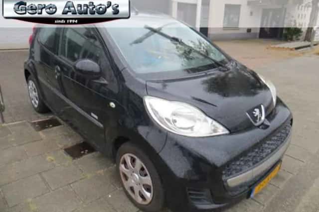 Peugeot 107 (2010) thumbnail 3