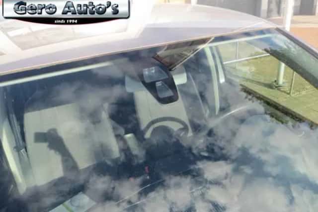 BMW 5-Serie (2011) thumbnail 3