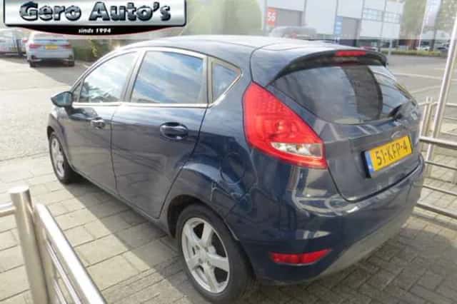 Ford Fiesta (2009) thumbnail 3