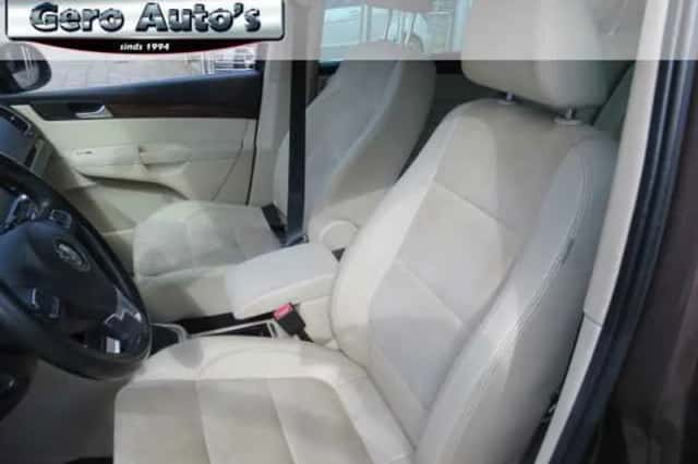 Volkswagen Sharan (2011) thumbnail 4