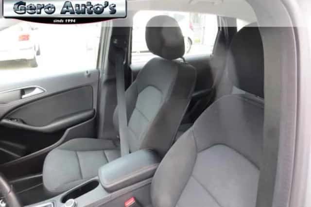 Mercedes-Benz B-Klasse (2013) thumbnail 2