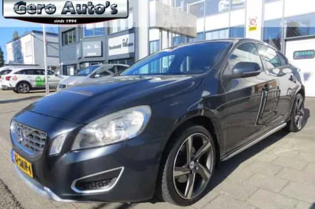 Volvo S60 (2011) thumbnail 1