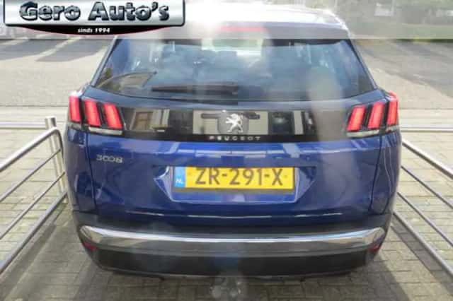 Peugeot 3008 (2019) thumbnail 5