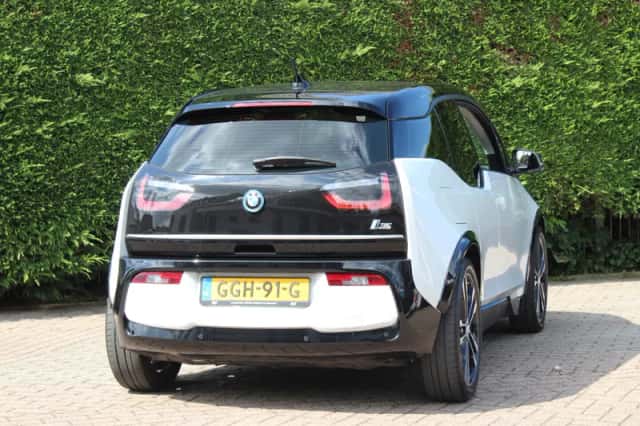 BMW i3 (2021) thumbnail 2