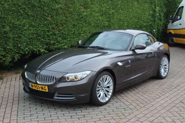 BMW Z4 (2010) thumbnail 4