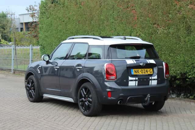 MINI Countryman (2017) thumbnail 5