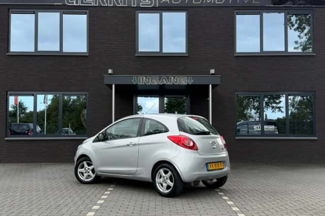 Ford Ka (2011) thumbnail 3