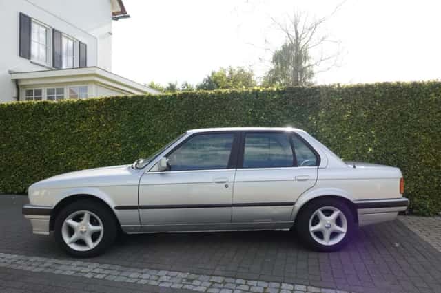 BMW 3-Serie (1990) thumbnail 3