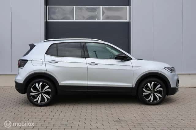 Volkswagen T-Cross (2019) thumbnail 5