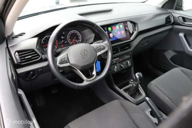 Volkswagen T-Cross (2021) thumbnail 2