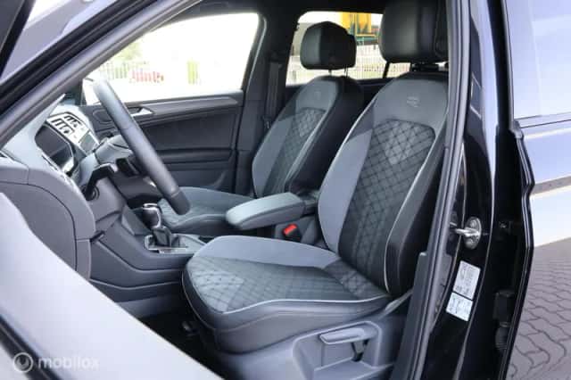 Volkswagen Tiguan (2022) thumbnail 4