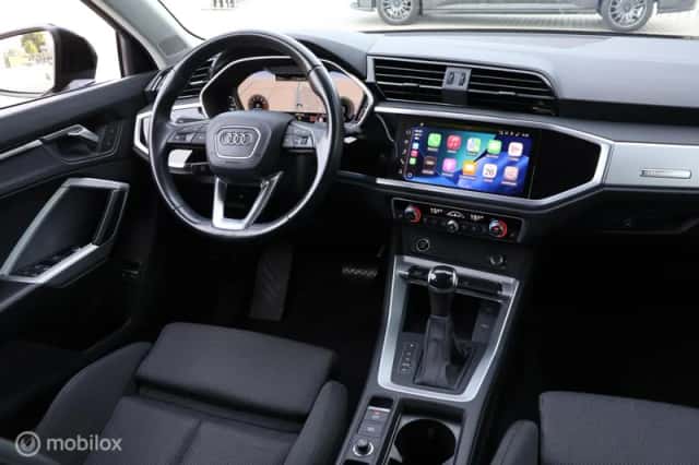 Audi Q3 (2022) thumbnail 6