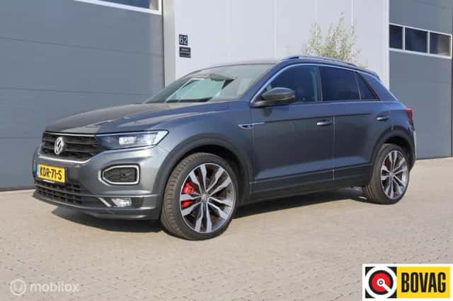 Volkswagen T-Roc (2019) thumbnail 1