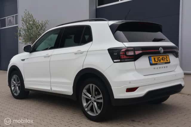 Volkswagen T-Cross (2019) thumbnail 6