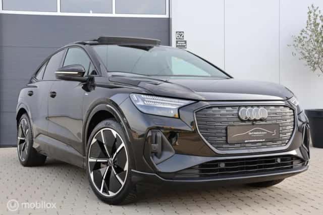Audi Q4 e-tron (2022) thumbnail 3