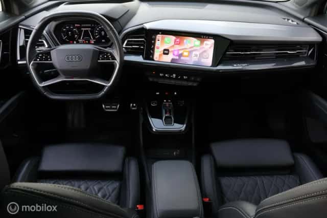 Audi Q4 e-tron (2022) thumbnail 6