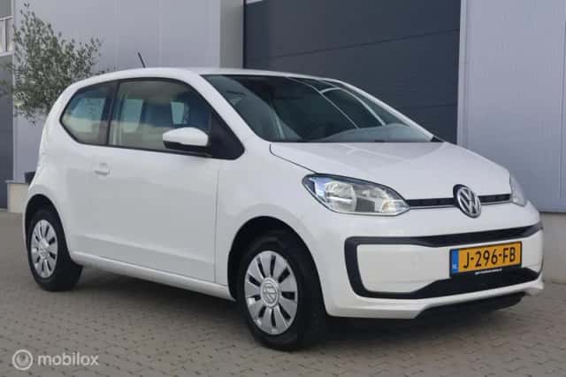 Volkswagen Up! (2018) thumbnail 2