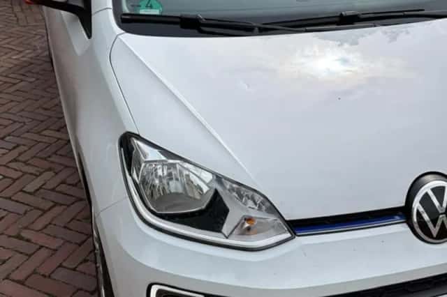 Volkswagen e-Up! (2021) thumbnail 2