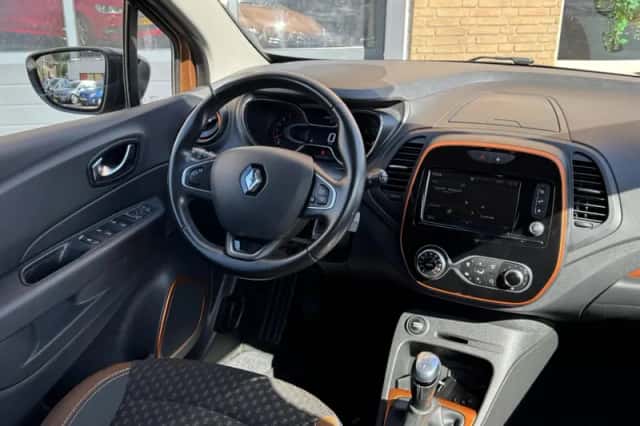Renault Captur (2017) thumbnail 5