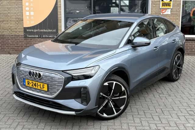 Audi Q4 e-tron (2022) thumbnail 4