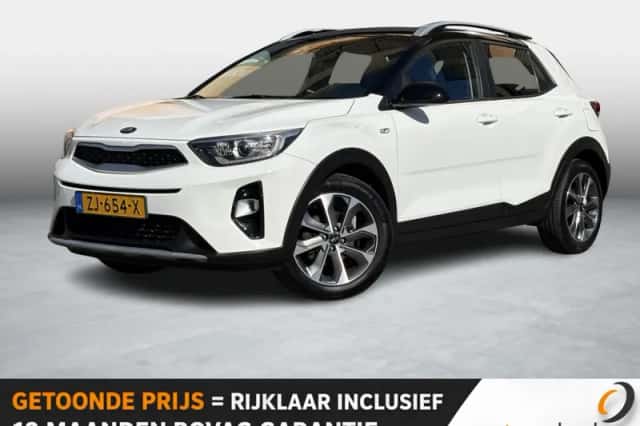 Kia Stonic (2019) thumbnail 1