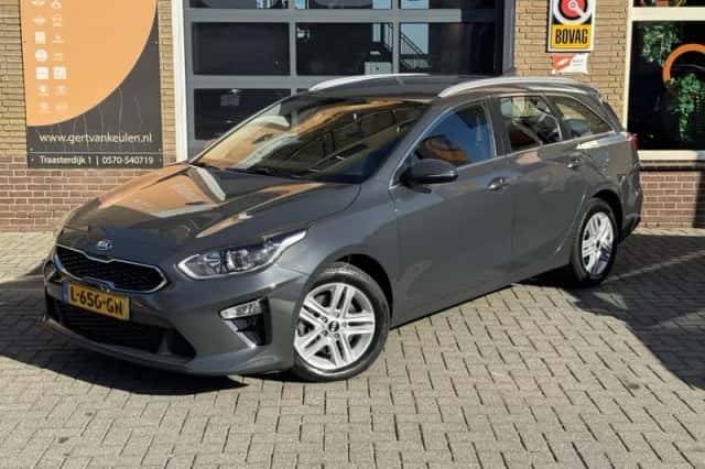 Kia Ceed (2021) thumbnail 4