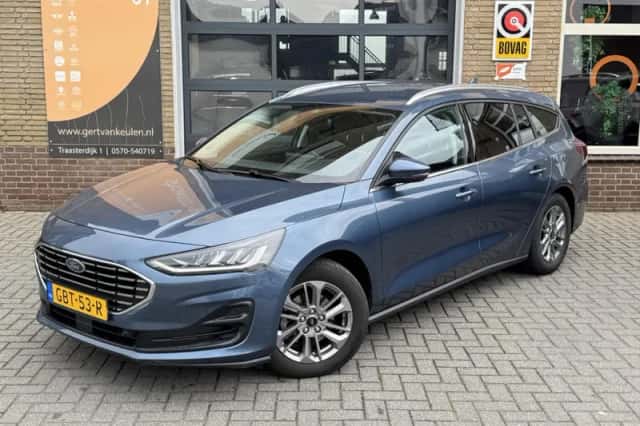 Ford Focus (2024) thumbnail 3