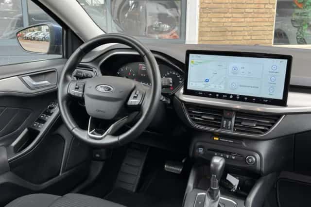 Ford Focus (2024) thumbnail 5
