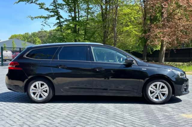Peugeot 308 (2019) thumbnail 6