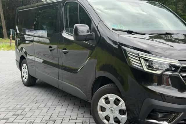 Renault Trafic (2022) thumbnail 4