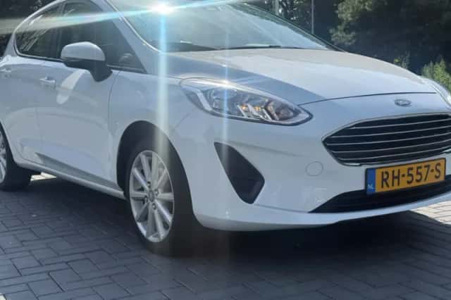 Ford Fiesta (2017) thumbnail 5