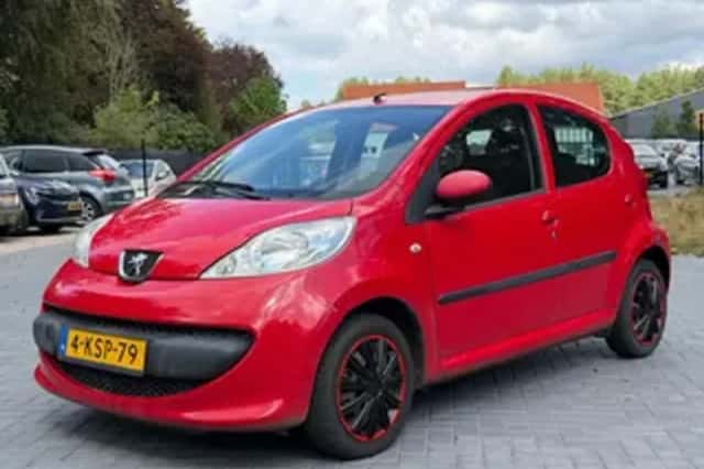 Peugeot 107 (2006) thumbnail 1