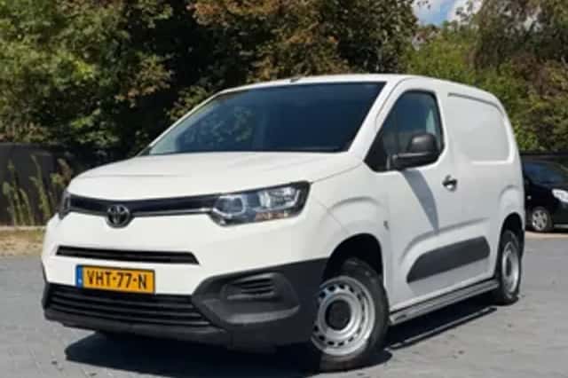 Toyota ProAce City (2021) thumbnail 1
