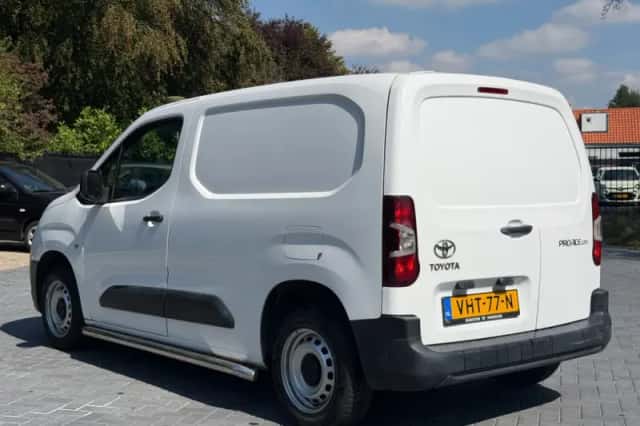 Toyota ProAce City (2021) thumbnail 6