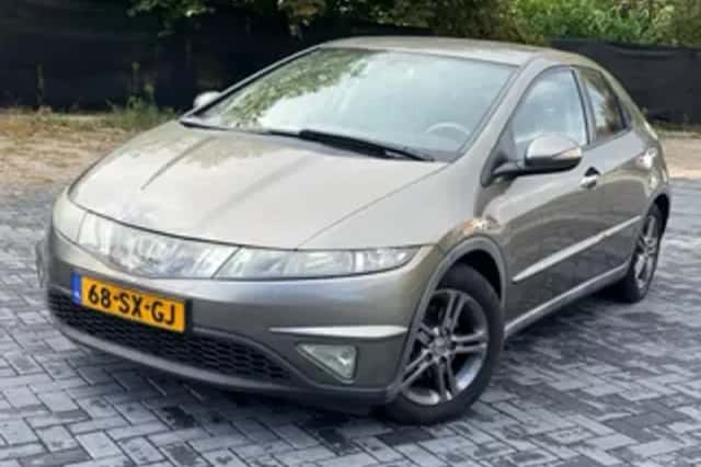 Honda Civic (2006) thumbnail 1