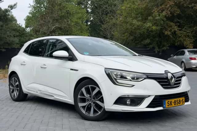 Renault Mégane (2018) thumbnail 3