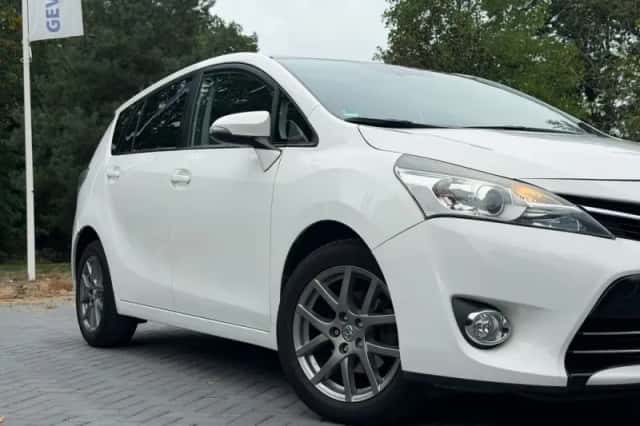 Toyota Verso (2014) thumbnail 6